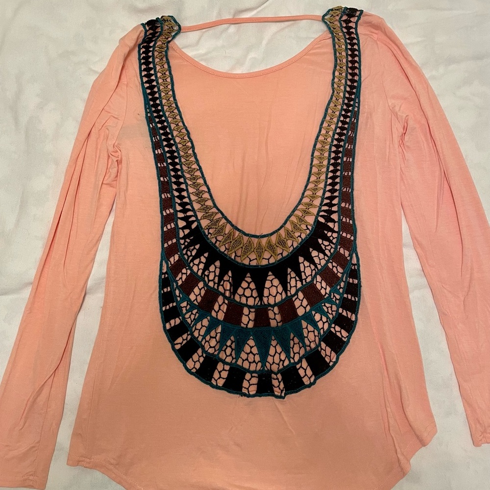 BKE red by Buckle 3/4 sleeve open back crochet top | size S